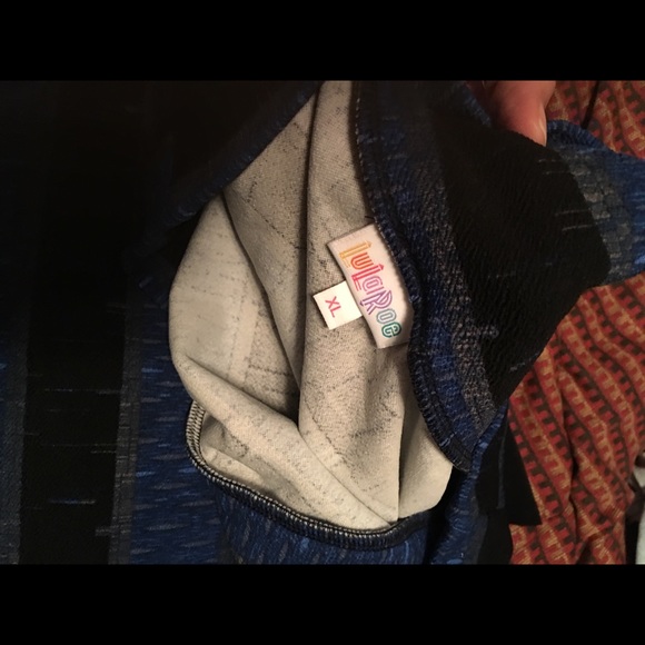 Beautiful Lularoe striped Cassie XL - Picture 3 of 4